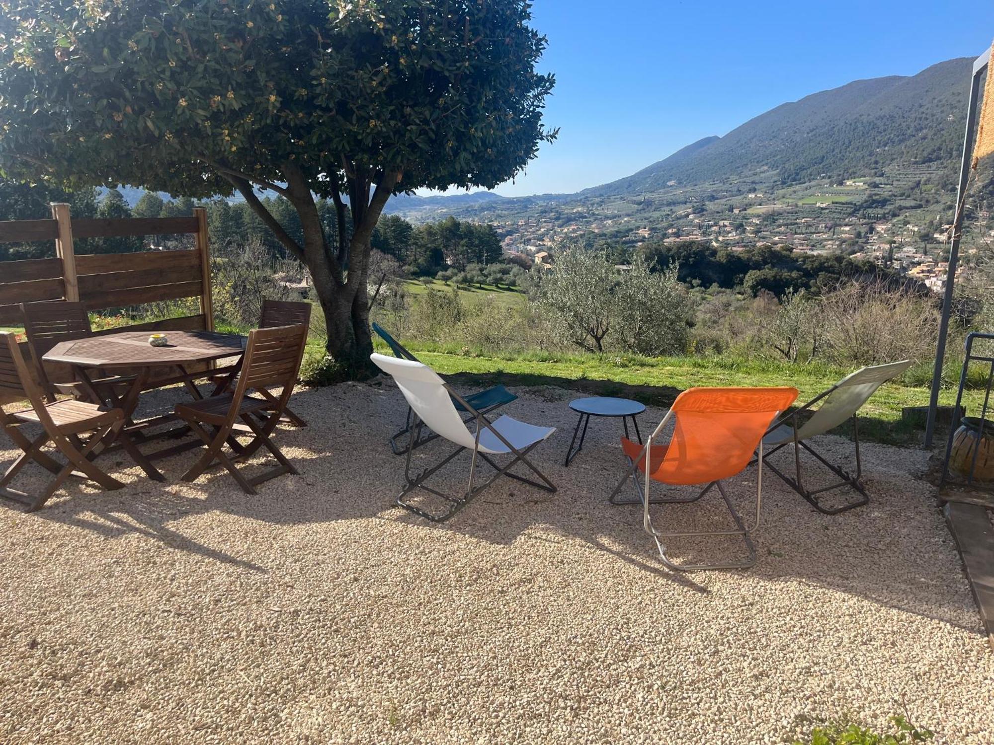 Cabanon Entoure De Montagnes Et D'Oliviers Villa Nyons Buitenkant foto